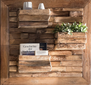 Wanddeko-Wandregal mit 3 Ablagen aus Teak-Holz
